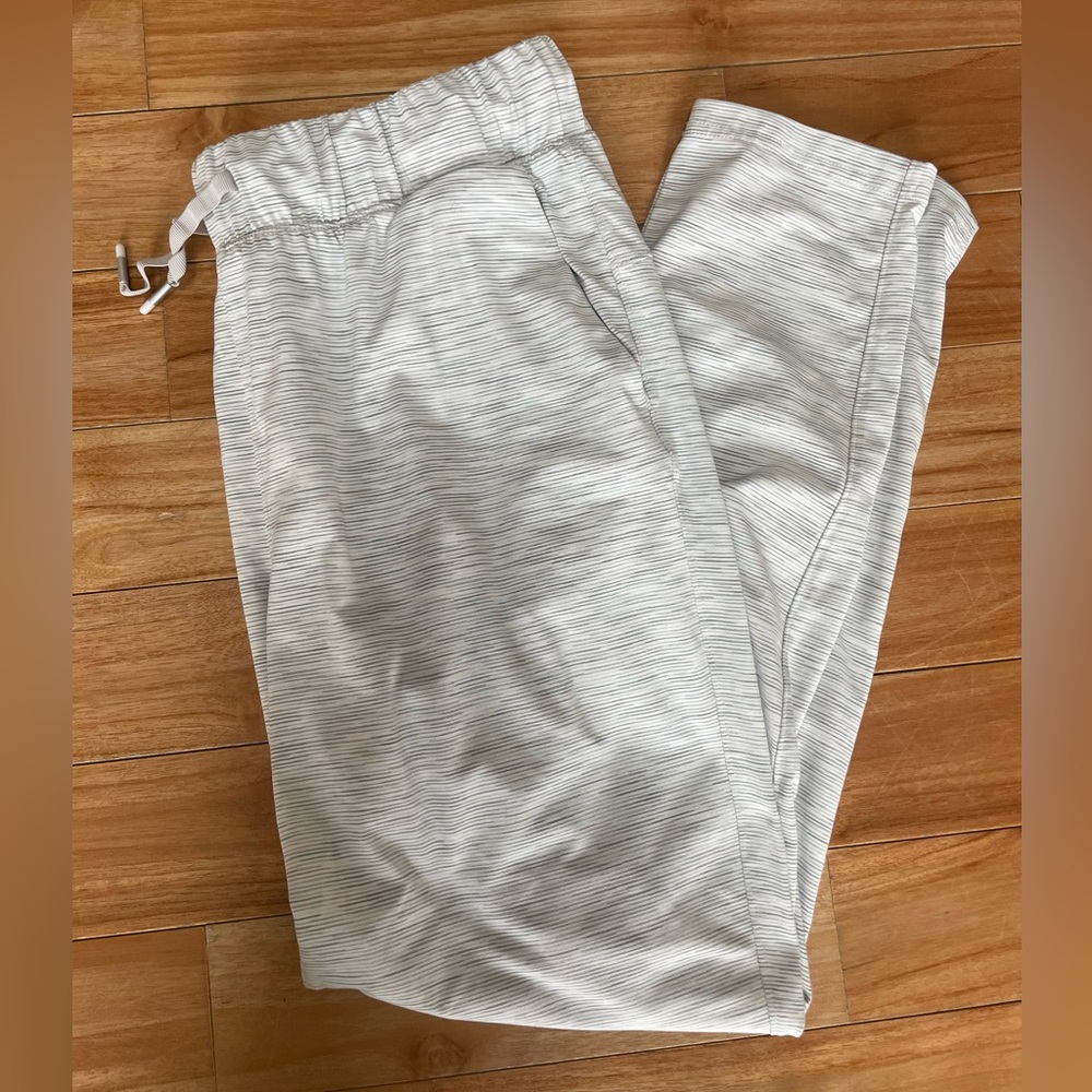 Women’s White Jogger Pants